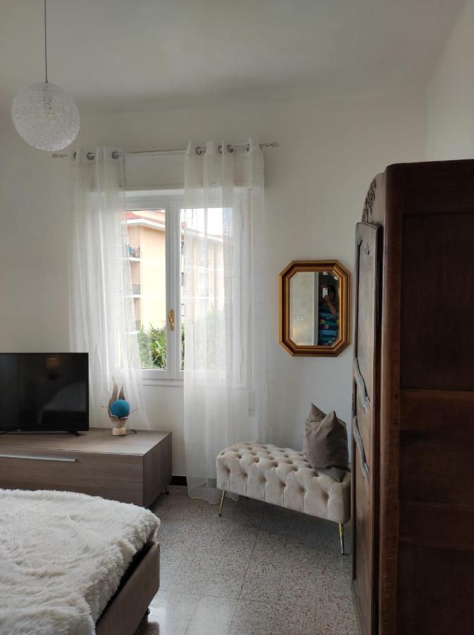 Appartamento Vicino Al Mare Con Parcheggio Riva Ligure Buitenkant foto